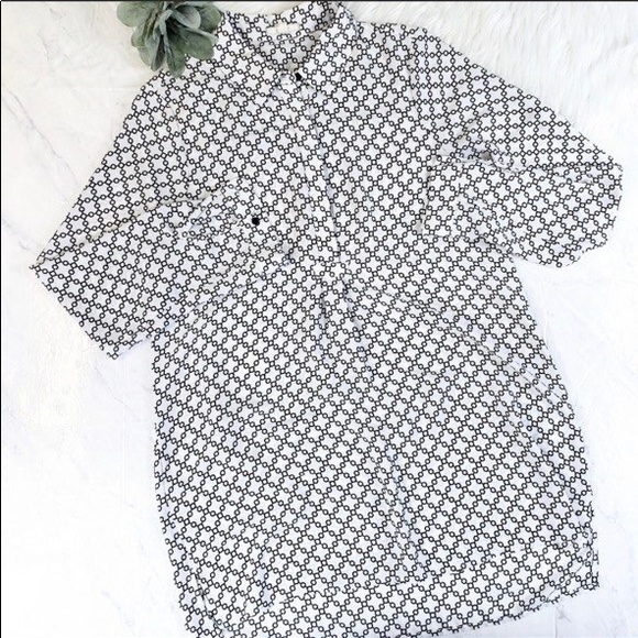 Pleione Long Sleeve Button Down Chain Link Print - Picture 2 of 15